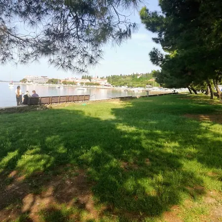 With Seaview And Garden For 6