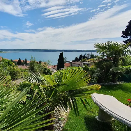 Apartment With Seaview And Garden For 6 *