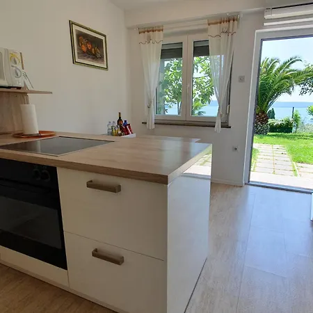 With Seaview And Garden For 6 Portoroz