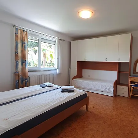 Апартаменты With Seaview And Garden For 6 *