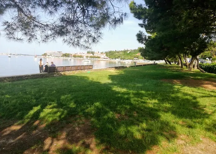 With Seaview And Garden For 6