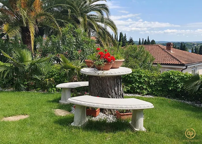 Daire With Seaview And Garden For 6 *