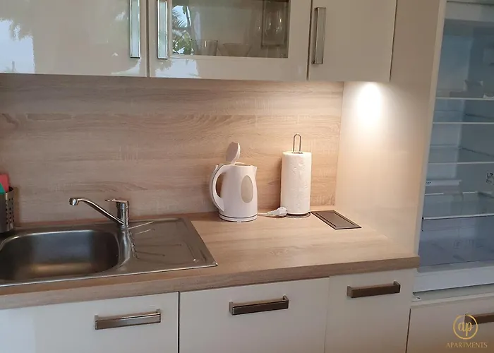 With Seaview And Garden For 6 Daire Portorož